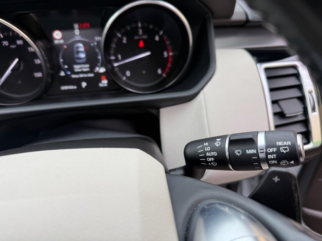 Used Land Rover Discovery 2017 for sale - 76547086: Photo 19