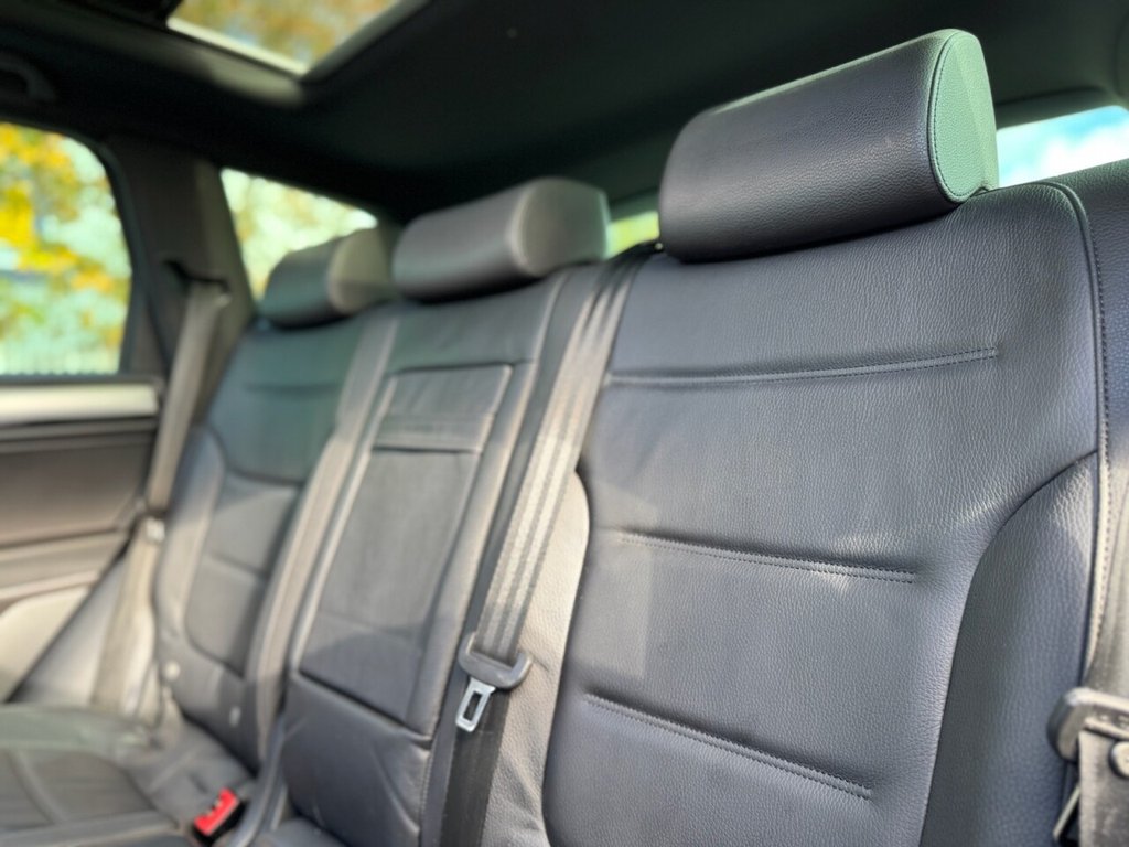 Used Volkswagen Touareg 2016 for sale - 76367992: Photo 28