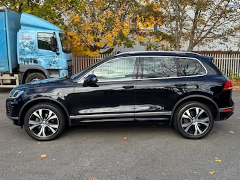 Used Volkswagen Touareg 2016 for sale - 76367992: Photo