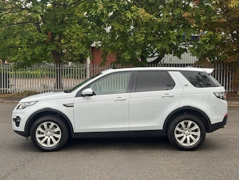 Used Land Rover Discovery Sport 2015 for sale - 75739408: Photo