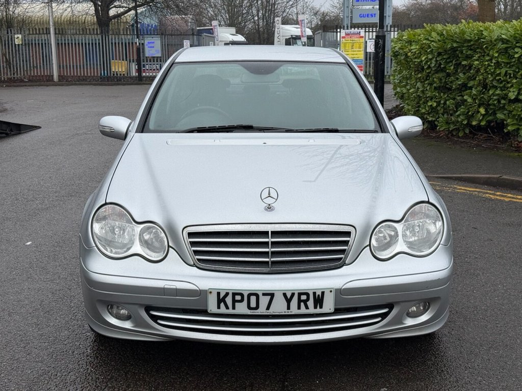 Used Mercedes-Benz C Class 2007 for sale - 77250269: Photo 2