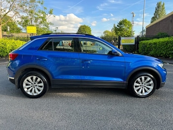 Used Volkswagen T-Roc 2020 for sale - 78663919: Photo