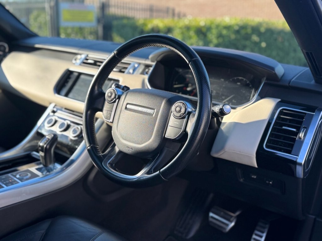 Used Land Rover Range Rover Sport 2015 for sale - 77557548: Photo 11