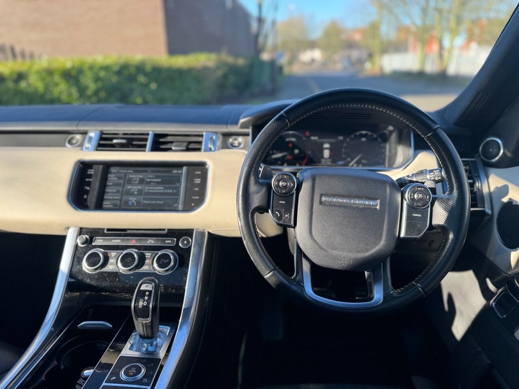 Used Land Rover Range Rover Sport 2015 for sale - 77557548: Photo 12