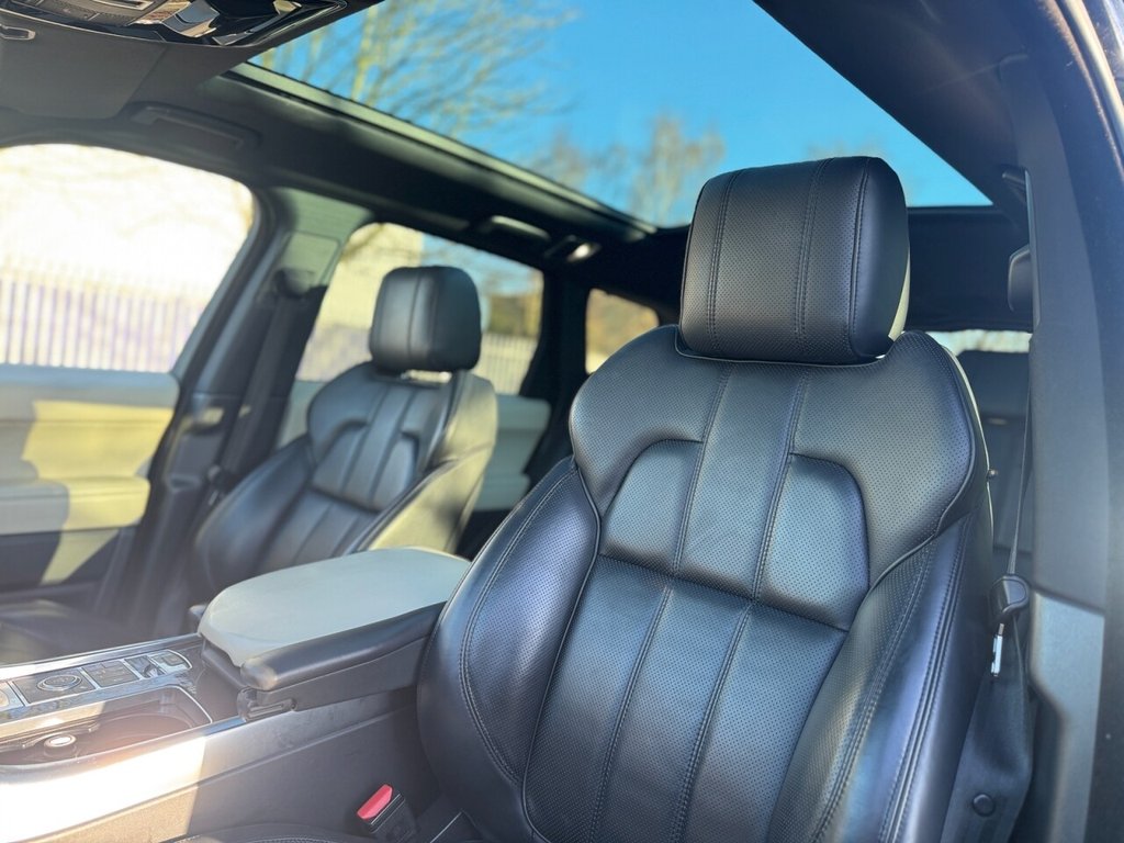 Used Land Rover Range Rover Sport 2015 for sale - 77557548: Photo 14