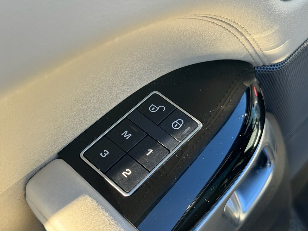 Used Land Rover Range Rover Sport 2015 for sale - 77557548: Photo 30