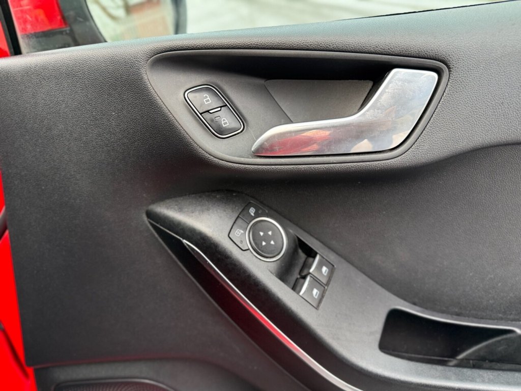 Used Ford Fiesta 2018 for sale - 77122091: Photo 25