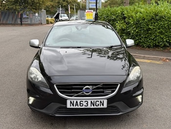 Used Volvo V40 2013 for sale - 79610716: Photo