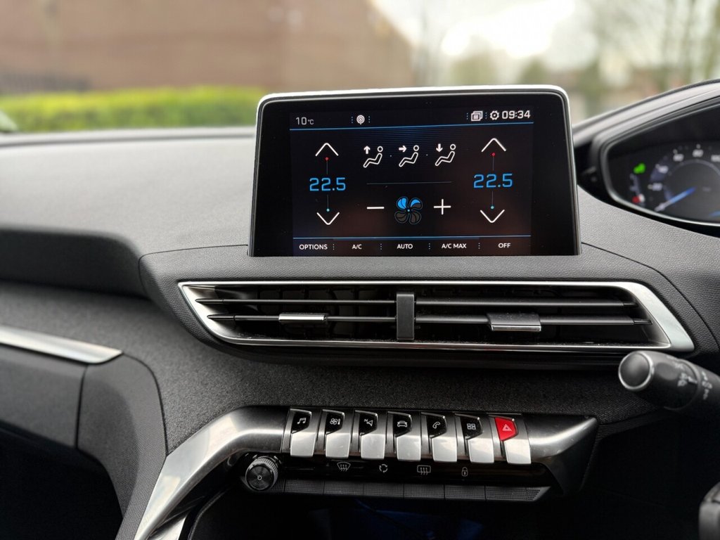 Used Peugeot 3008 2018 for sale - 77241702: Photo 19