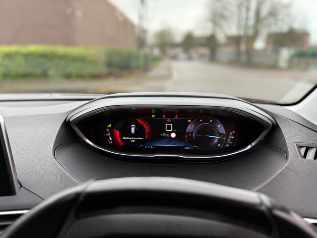 Used Peugeot 3008 2018 for sale - 77241702: Photo 25