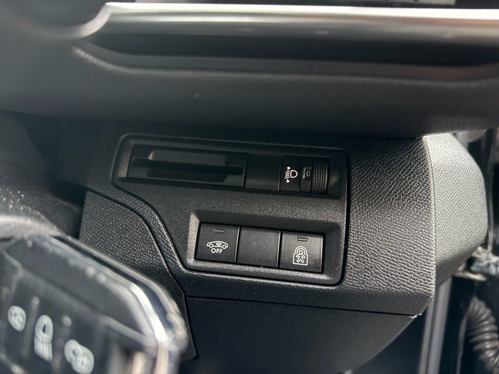 Used Peugeot 3008 2018 for sale - 77241702: Photo 29