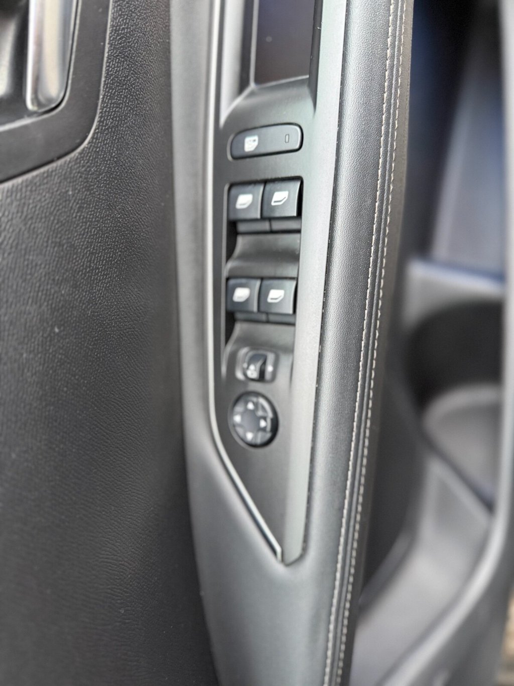 Used Peugeot 3008 2018 for sale - 77241702: Photo 32