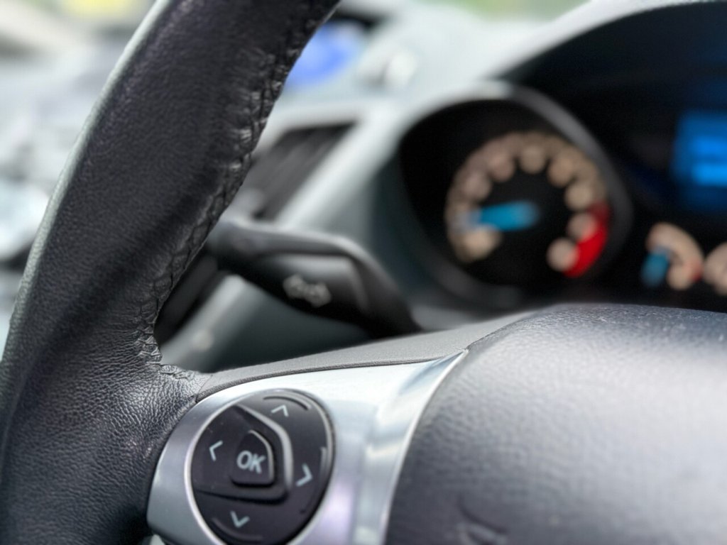 Used Ford C-Max 2011 for sale - 77188777: Photo 22