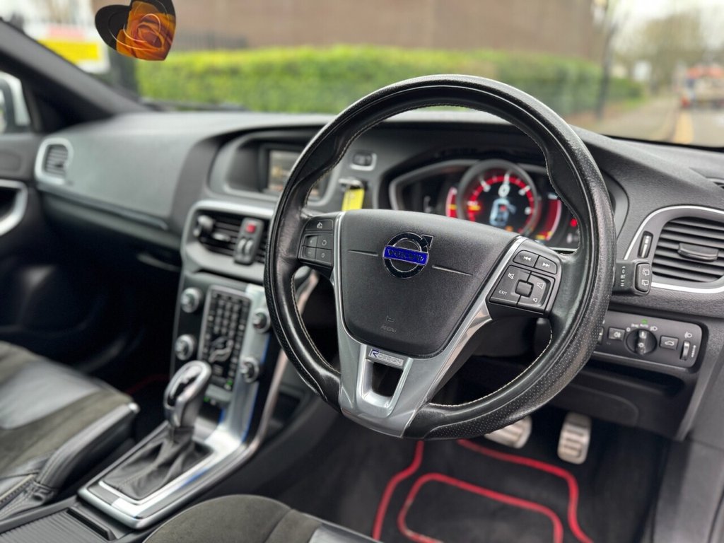 Used Volvo V40 2015 for sale - 77408674: Photo 11