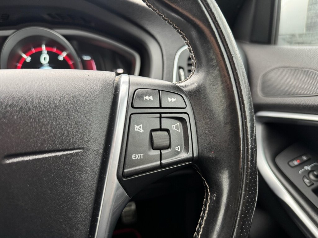 Used Volvo V40 2015 for sale - 77408674: Photo 18