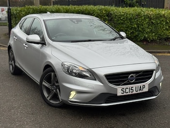 Used Volvo V40 2015 for sale - 77408674: Photo