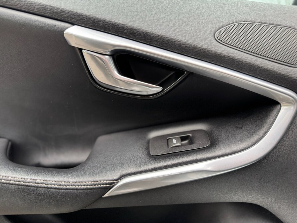 Used Volvo V40 2015 for sale - 77408674: Photo 24