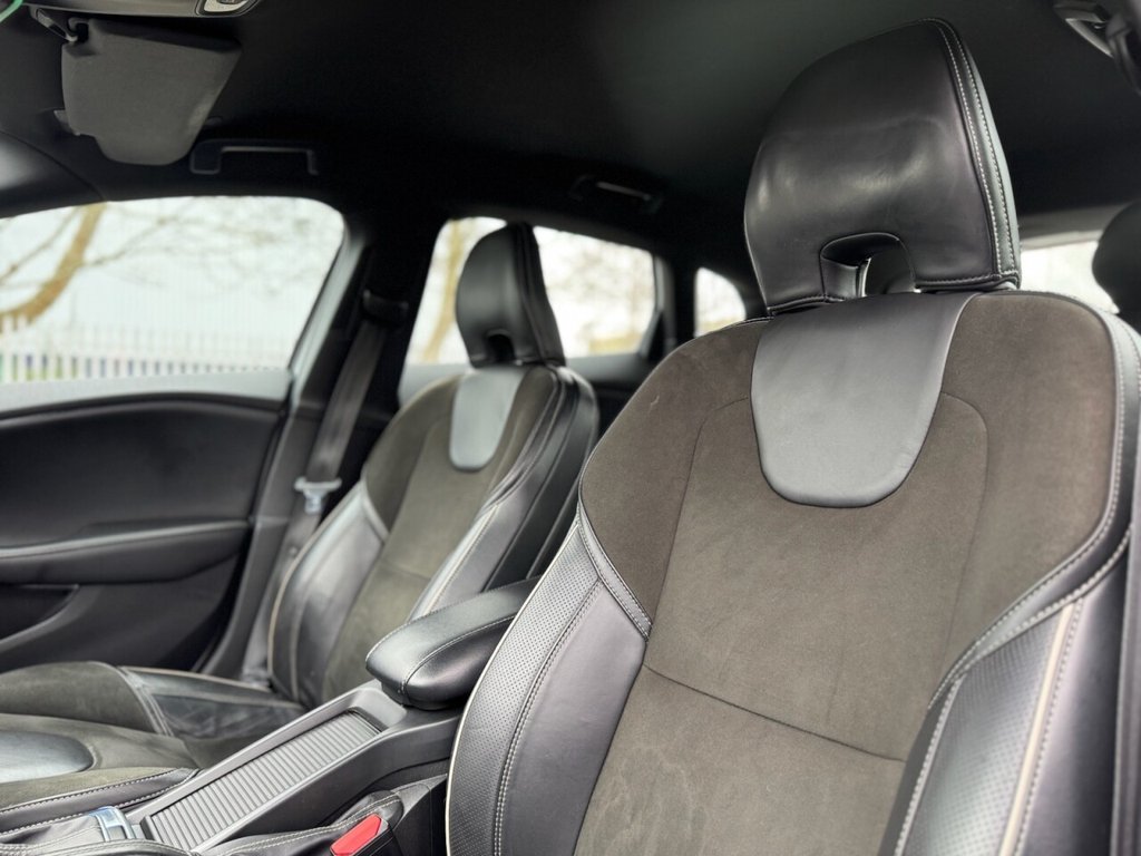 Used Volvo V40 2015 for sale - 77408674: Photo 26