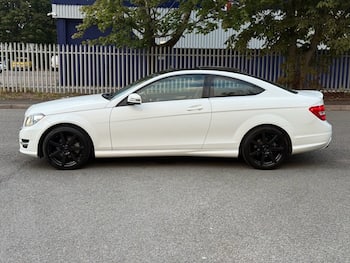 Used Mercedes-Benz C Class 2015 for sale - 79795763: Photo