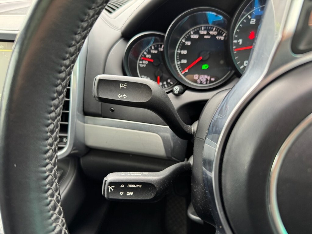 Used Porsche Cayenne 2015 for sale - 77795021: Photo 12