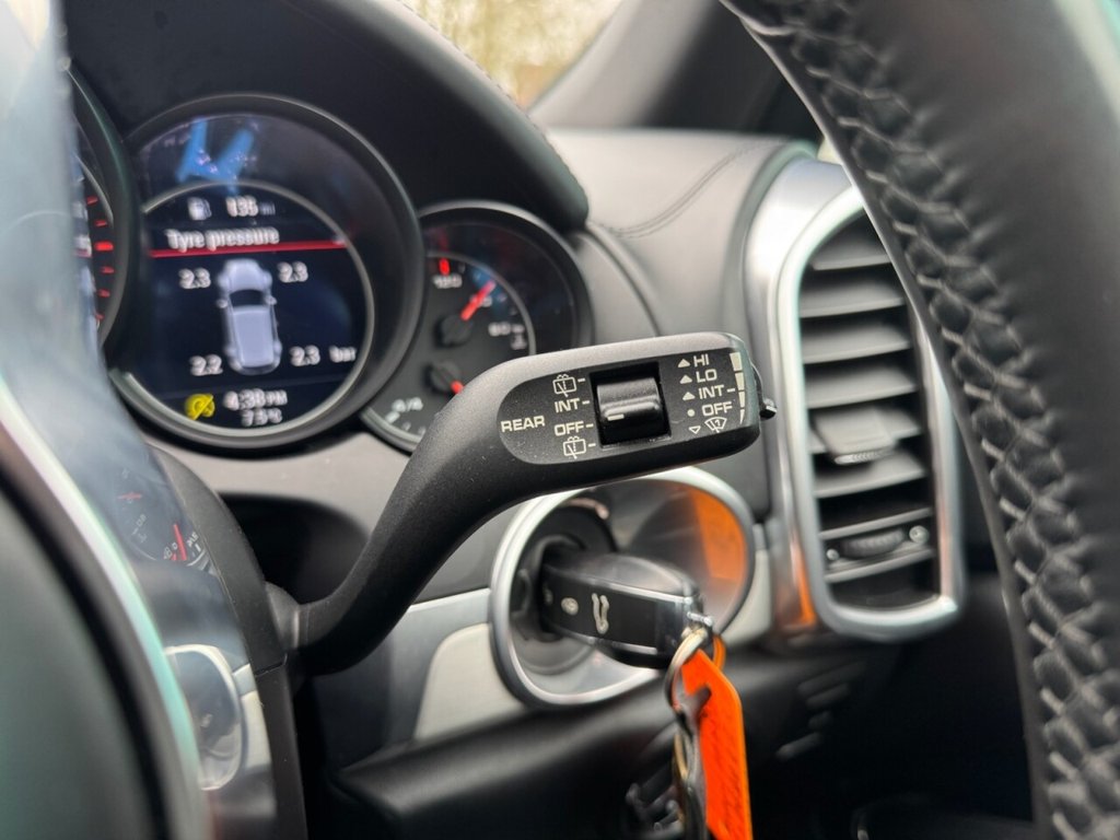 Used Porsche Cayenne 2015 for sale - 77795021: Photo 14