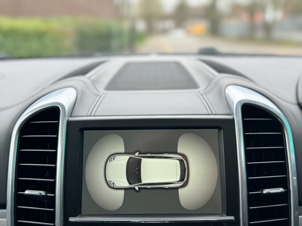 Used Porsche Cayenne 2015 for sale - 77795021: Photo 15