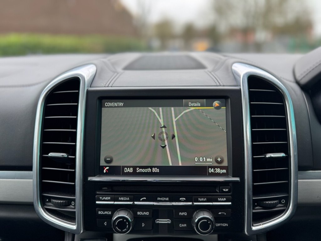 Used Porsche Cayenne 2015 for sale - 77795021: Photo 17