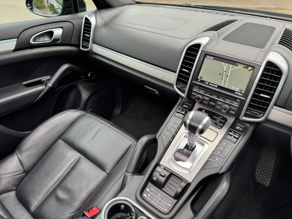 Used Porsche Cayenne 2015 for sale - 77795021: Photo 19