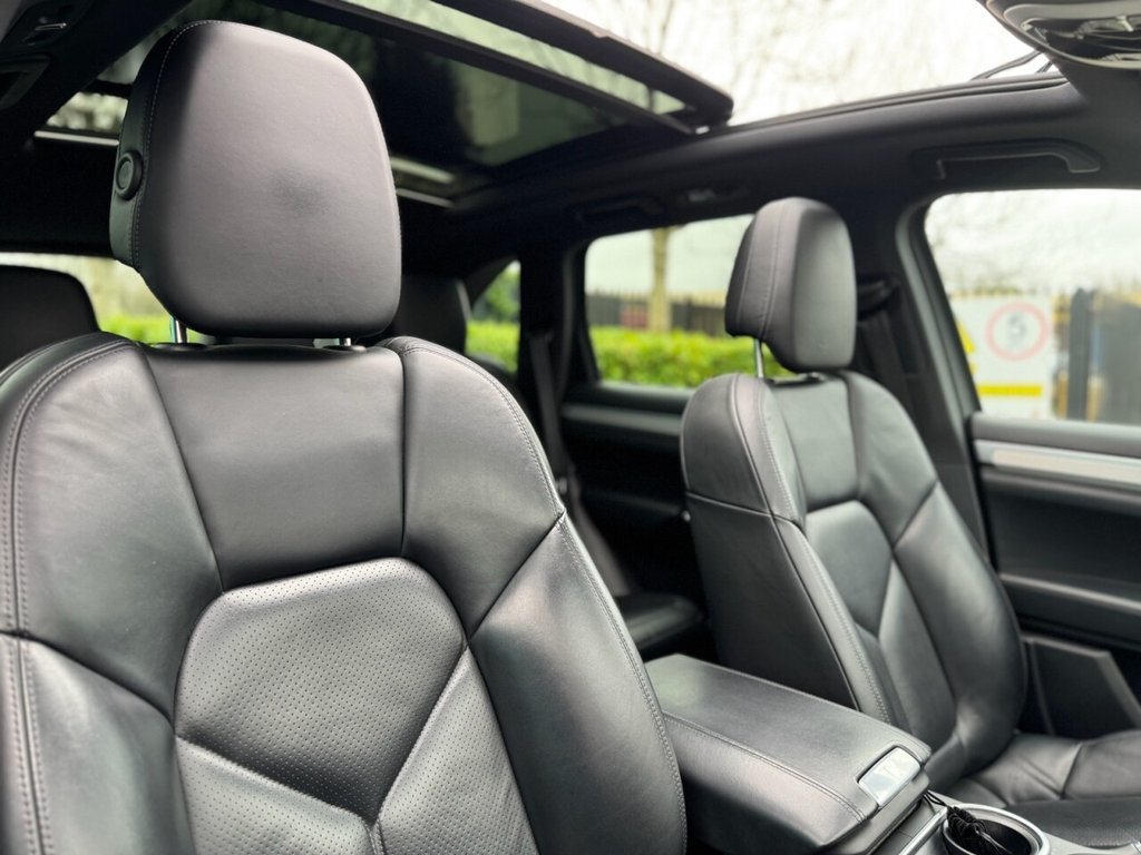 Used Porsche Cayenne 2015 for sale - 77795021: Photo 25