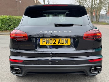 Used Porsche Cayenne 2015 for sale - 77795021: Photo