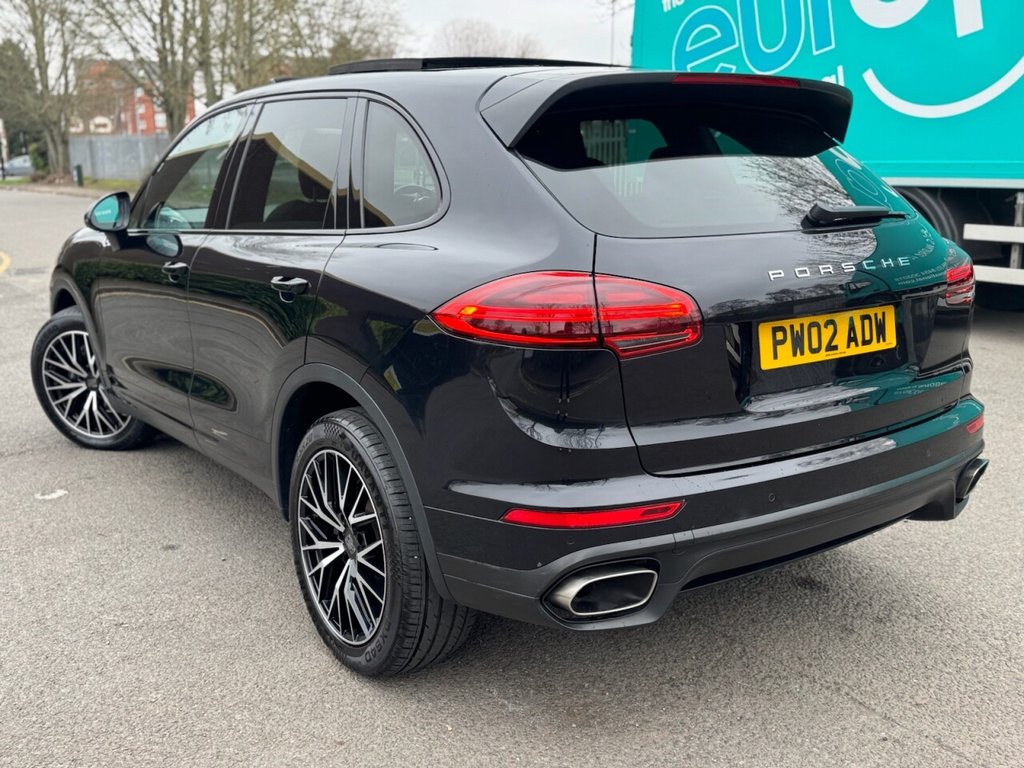 Used Porsche Cayenne 2015 for sale - 77795021: Photo 5