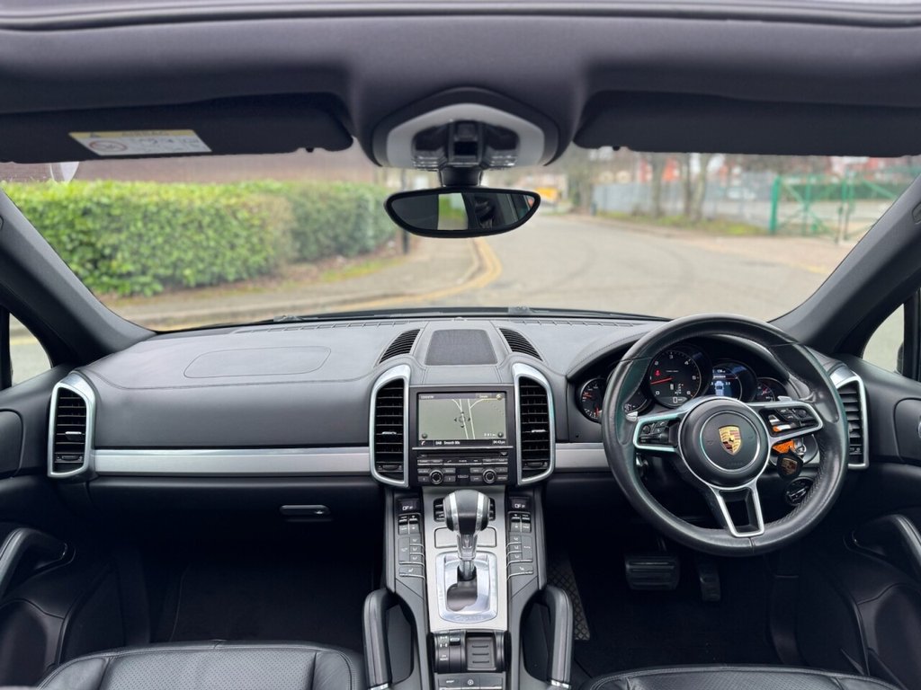 Used Porsche Cayenne 2015 for sale - 77795021: Photo 9