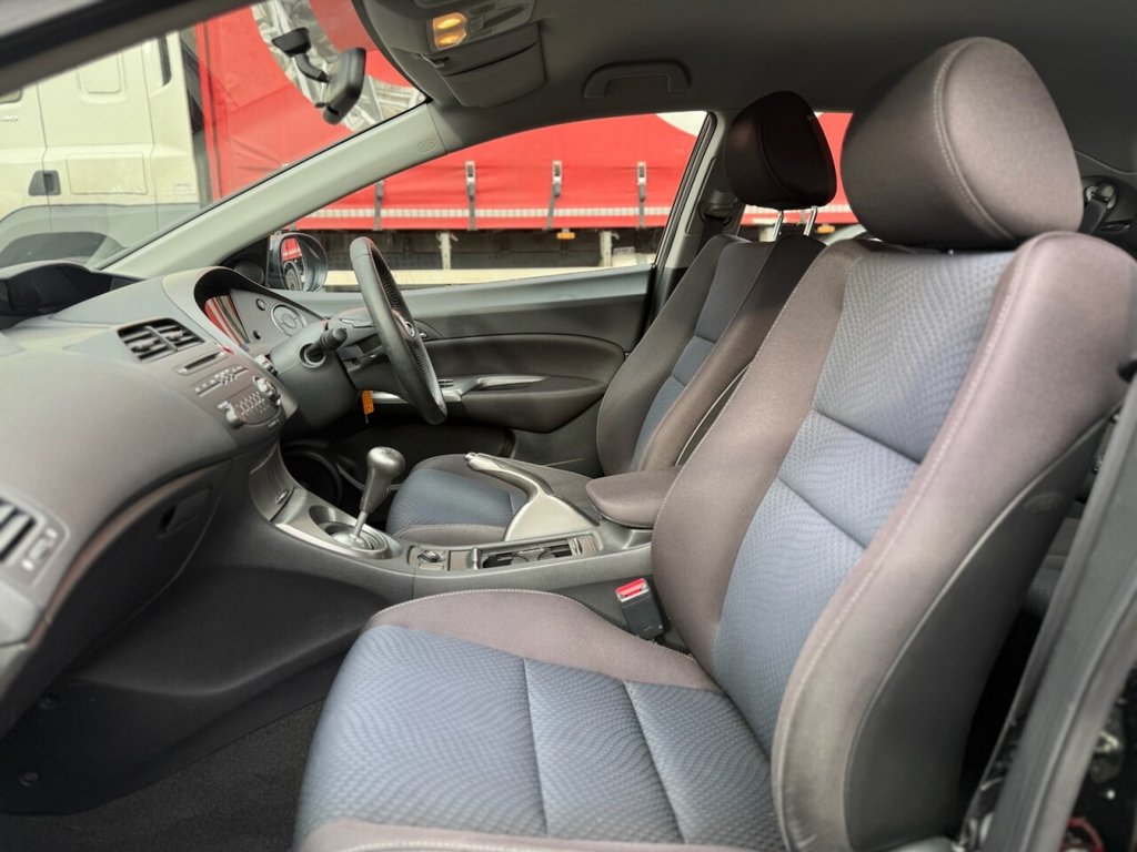 Used Honda Civic 2009 for sale - 76454617: Photo 11