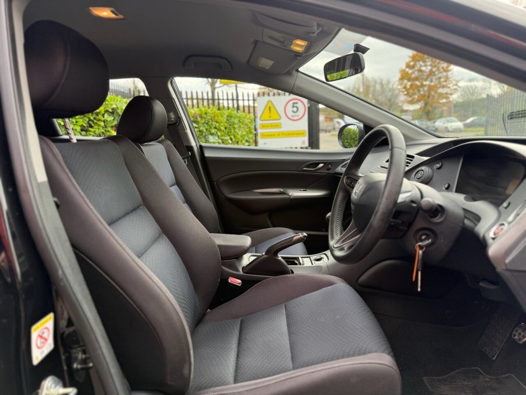 Used Honda Civic 2009 for sale - 76454617: Photo 9