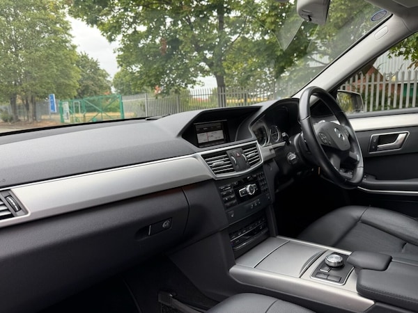 Used Mercedes-Benz E-Class 2013 for sale - 75642197: Photo 11
