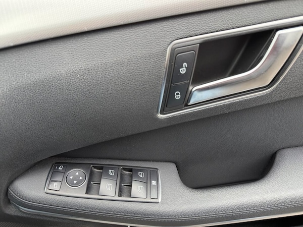 Used Mercedes-Benz E-Class 2013 for sale - 75642197: Photo 20