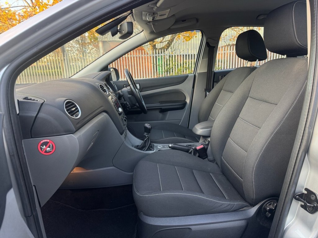 Used Ford Focus 2011 for sale - 76447076: Photo 11