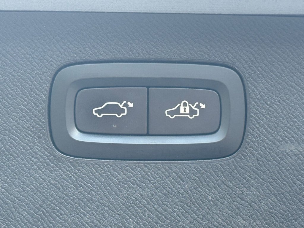 Used Volvo XC90 2015 for sale - 78044295: Photo 38