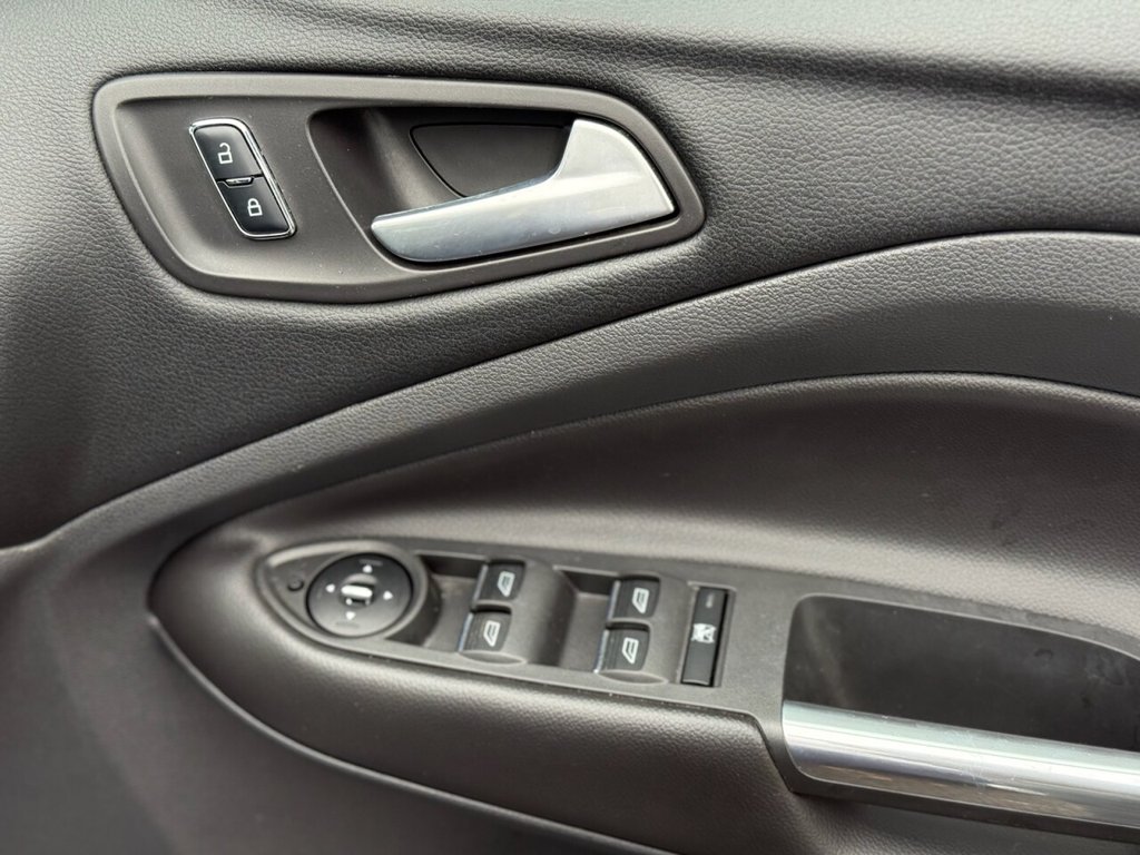 Used Ford Kuga 2014 for sale - 76590720: Photo 16