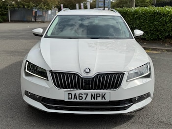 Used Skoda Superb 2017 for sale - 75832538: Photo