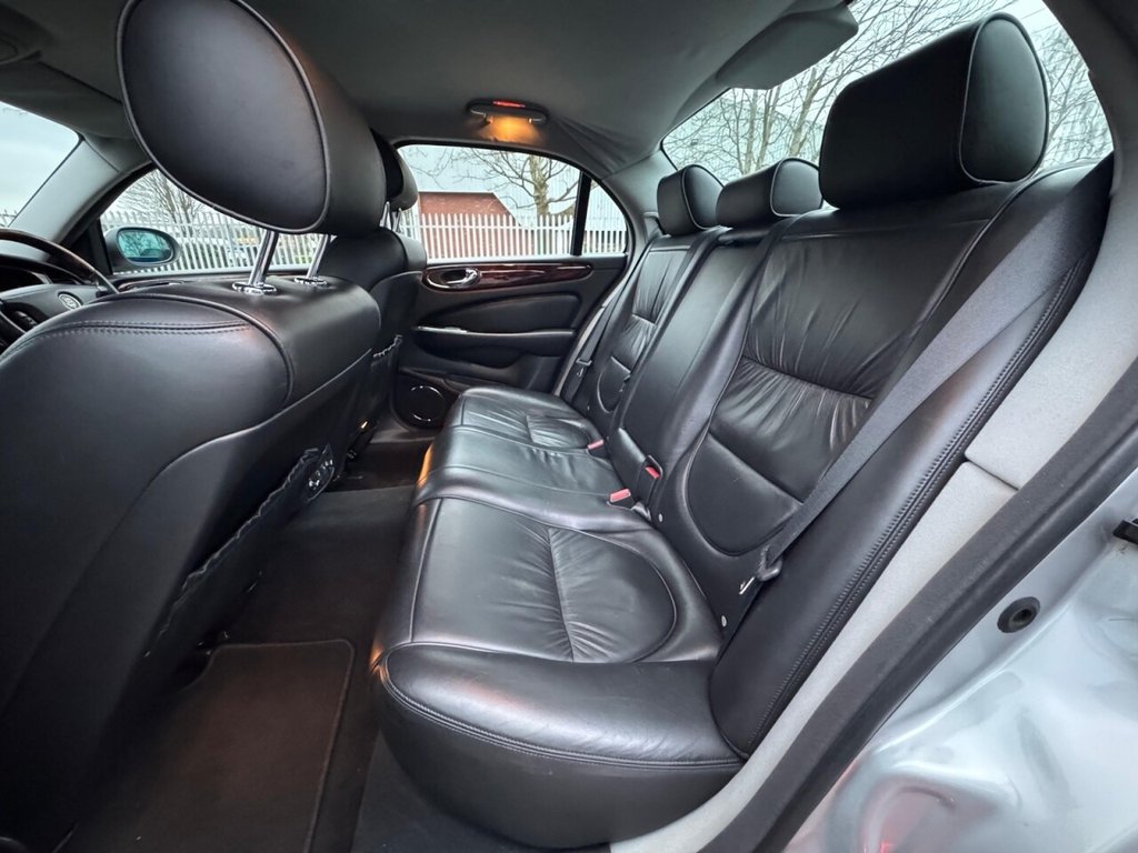 Used Jaguar XJ 2005 for sale - 77470293: Photo 15
