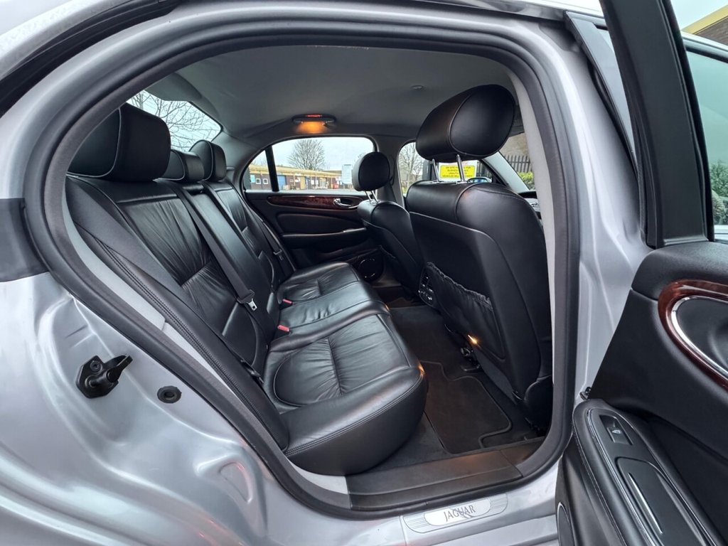 Used Jaguar XJ 2005 for sale - 77470293: Photo 16