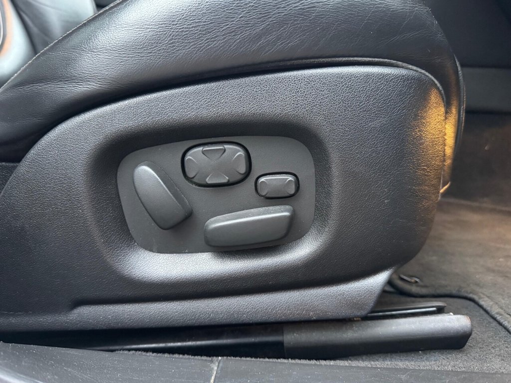 Used Jaguar XJ 2005 for sale - 77470293: Photo 23