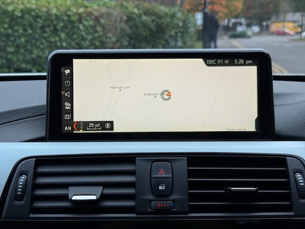 Used BMW 3 Series 2017 for sale - 76245336: Photo 23