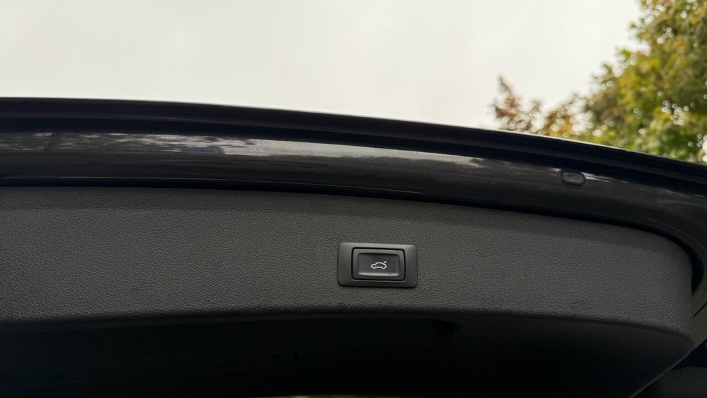 Used Audi Q5 2015 for sale - 75992639: Photo 29