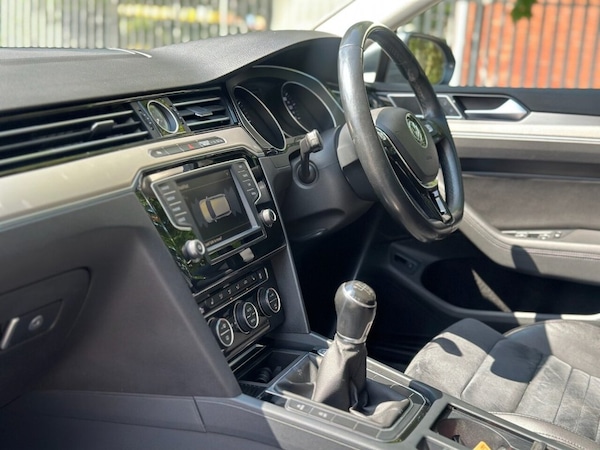 Used Volkswagen Passat 2015 for sale - 75456342: Photo 13