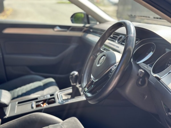 Used Volkswagen Passat 2015 for sale - 75456342: Photo 9