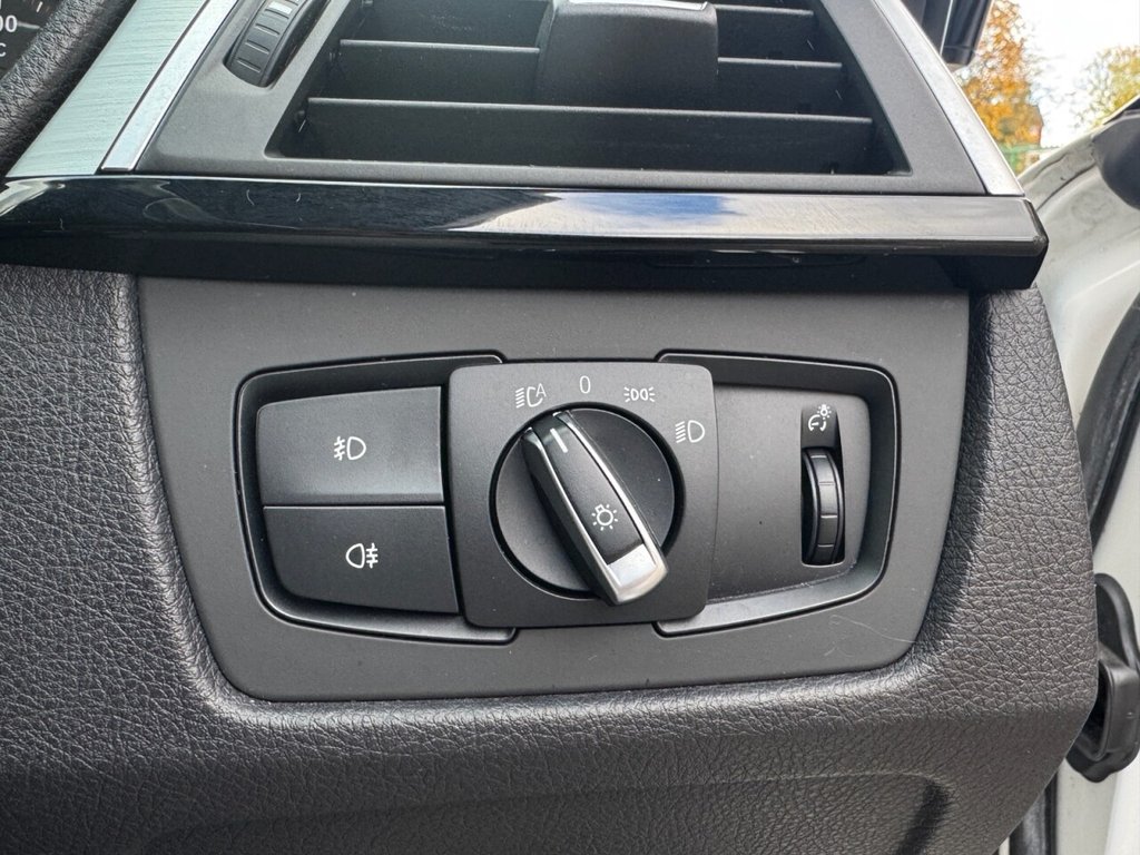 Used BMW 3 Series 2016 for sale - 77275852: Photo 24