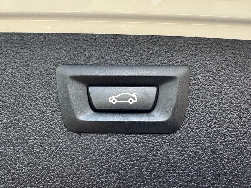 Used BMW 3 Series 2016 for sale - 77275852: Photo 29