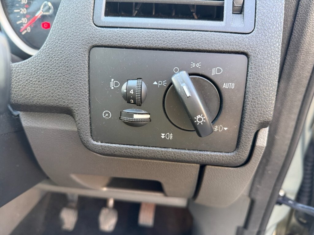 Used Ford C-Max 2010 for sale - 76909814: Photo 20